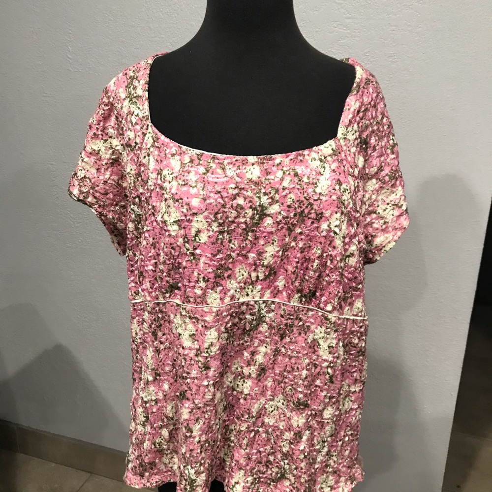 Style and Company plus size 2X pink & cream top